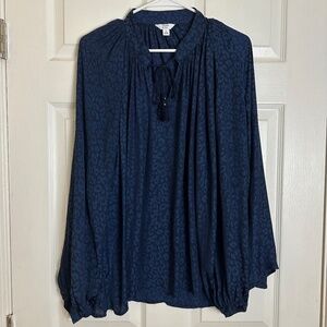 crown & ivy Blue Leopard Print Long Sleeve Lightweight Blouse Women Size L